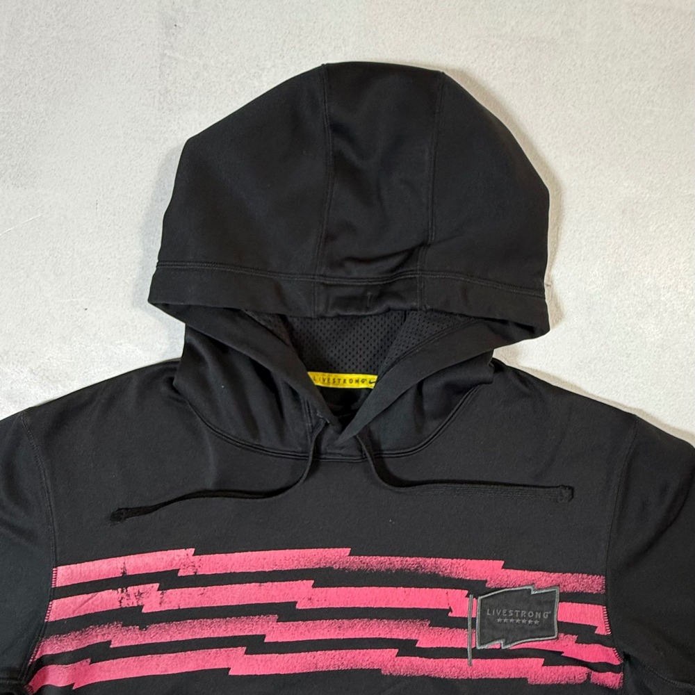 Nike Therma-FIT LIVESTRONG Hoodie Mens Small Sweatshirt Black Athletic